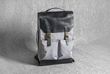COMMUTER BACKPACK - grey