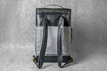 COMMUTER BACKPACK - grey