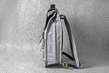 COMMUTER BACKPACK - grey