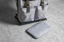 COMMUTER BACKPACK - grey