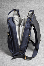 COMMUTER BACKPACK - marine