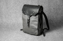 DESIGNER BACKPACK - grey