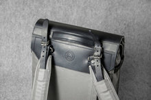 DESIGNER BACKPACK - grey