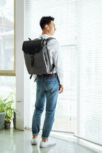 DESIGNER BACKPACK - grey