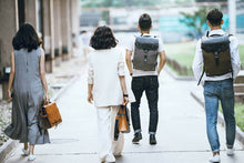 DESIGNER BACKPACK - grey