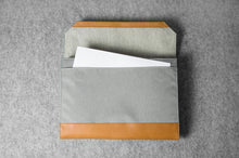 DESIGNER FOLIO - toffee