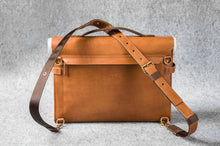 DESIGNER MESSENGER MINIMAL PLUS - toffee