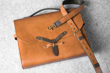 DESIGNER MESSENGER MINIMAL PLUS - toffee