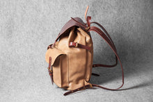 RETRO MOTORCYCLE BACKPACK - camel