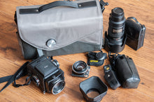 PHOTOGRAPHER MESSENGER - grey